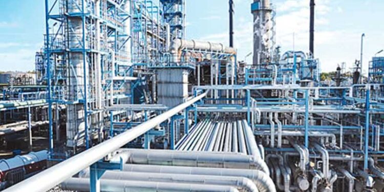 Price war deepens as marketers cut petrol prices by N100
