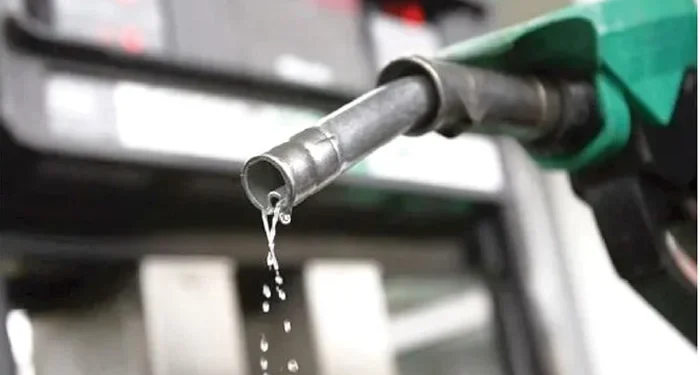 Price war: Retailers drop petrol price below Dangote’s N739/litre