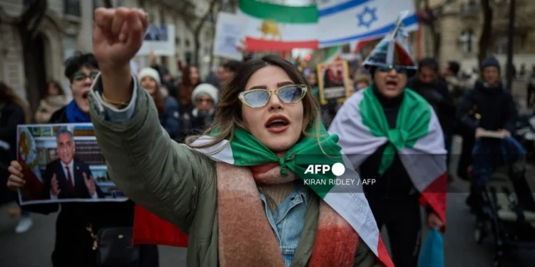 Thousands march in US against Iran’s crackdown on protesters