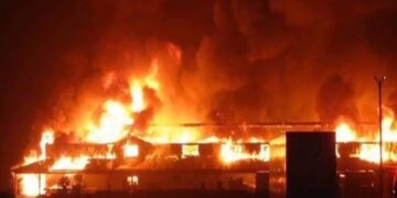 Lagos fire outbreak destroys shopping complex, no casualties recorded