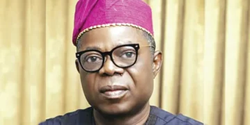 Ondo deputy gov awards scholarships to 100 students