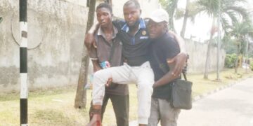 Police fire tear gas on Lagos anti-demolition protesters, sparking outrage