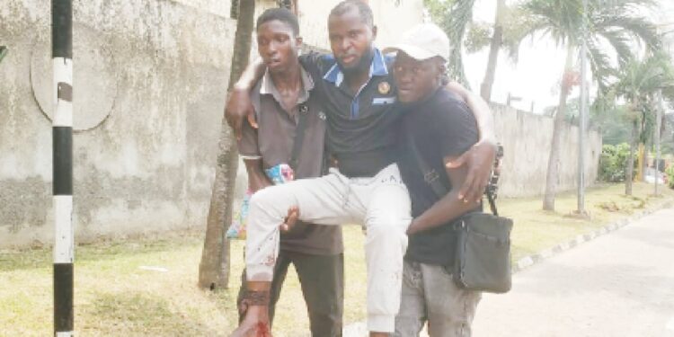 Police fire tear gas on Lagos anti-demolition protesters, sparking outrage