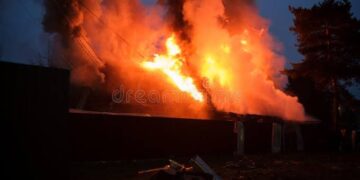 Late-night fire destroys three containerised shops in Kwara