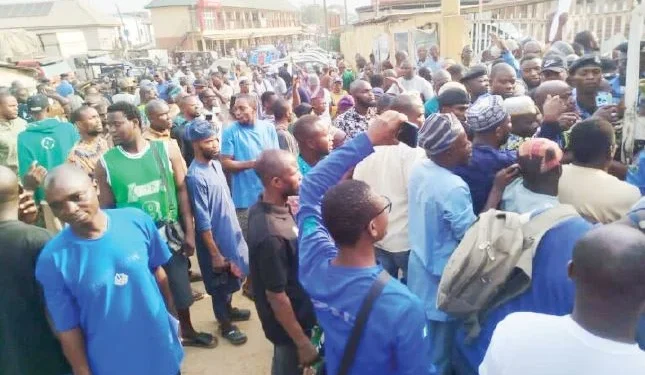 Seven Days to Fix It: Osun Residents Pressure IBEDC Over Blackout